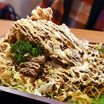巨大美食堆疊丼「中華NONKI」